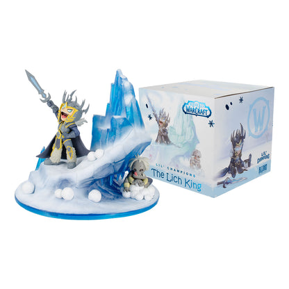 Lil' Champions Snow Fight Arthas 7.5in. Estatua - Vista de la estatua y la caja