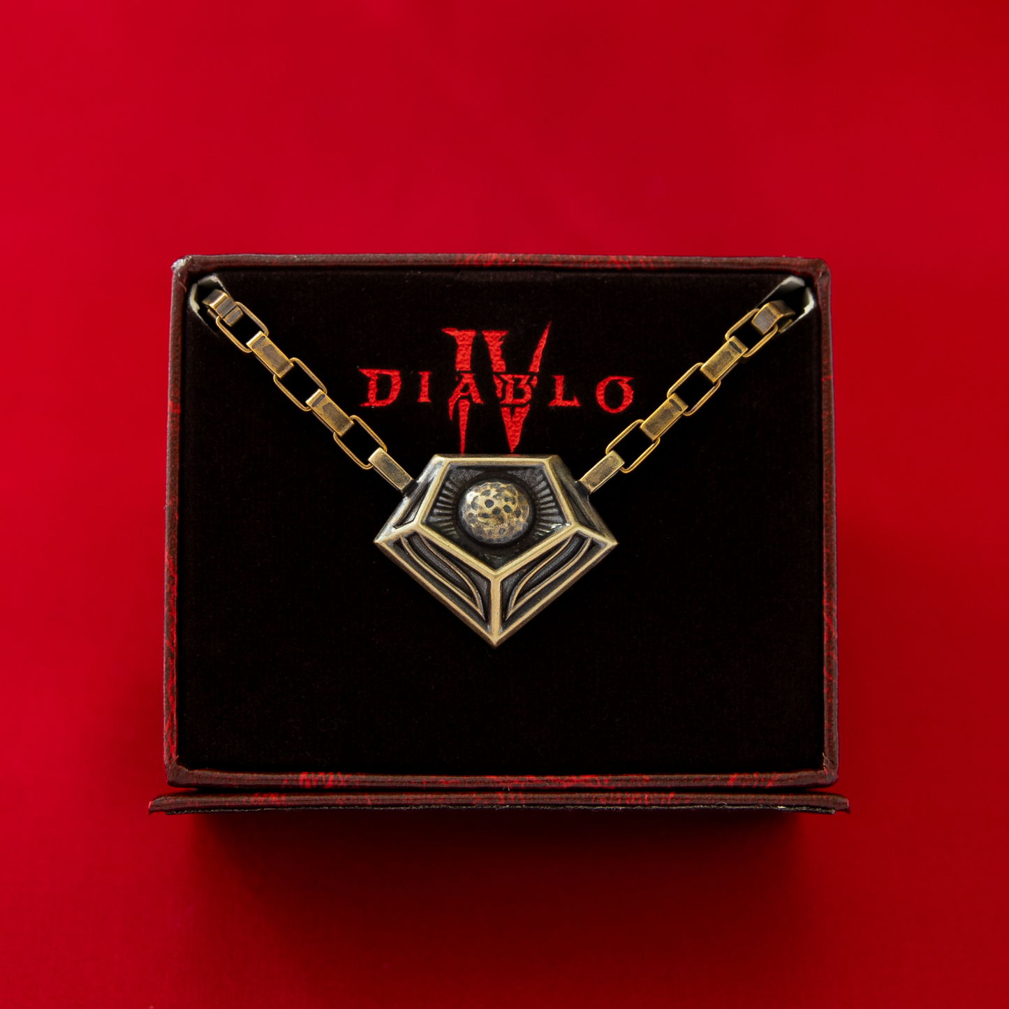 Diablo IV X RockLove Inarius Necklace - Packaging View
